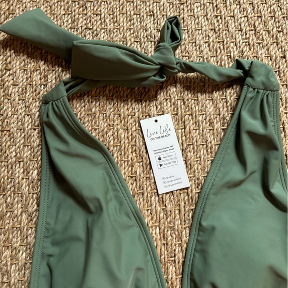 CUPSHE V-Neck Halter Top One Piece Size Small - Picture 5 of 12